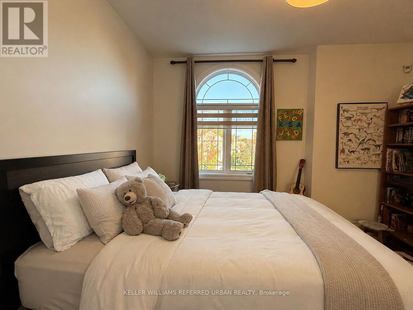 72 LAUREL AVENUE - 23