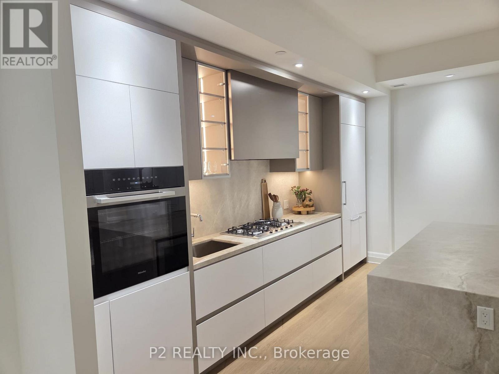 #511 2 FOREST HILL ROAD - 15