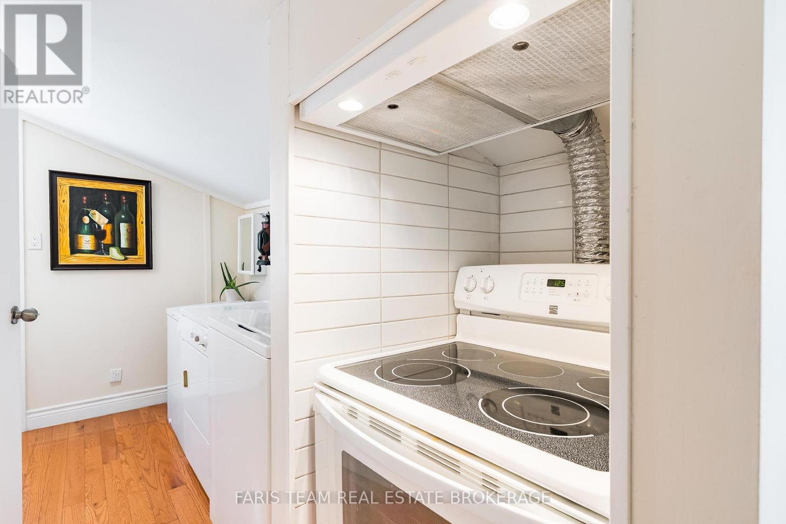 289 MISSISSAGA STREET W - 8