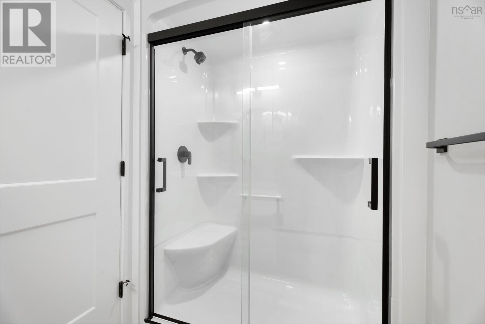 215 Portovista Drive - 17