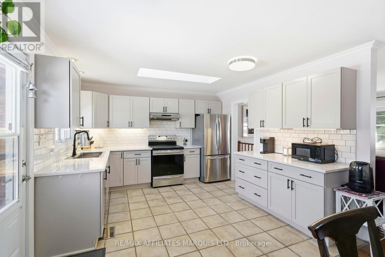 21 SPRUCE STREET - 12