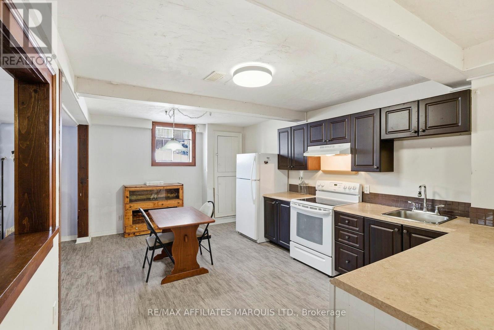 21 SPRUCE STREET - 28