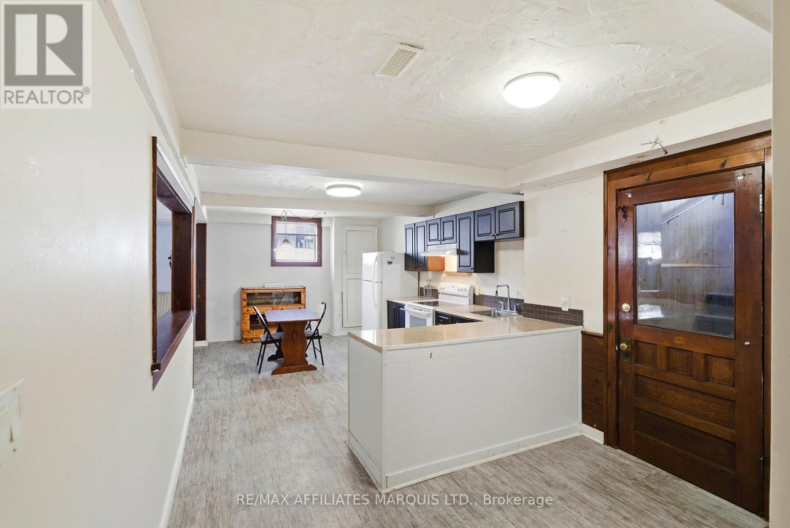 21 SPRUCE STREET - 32