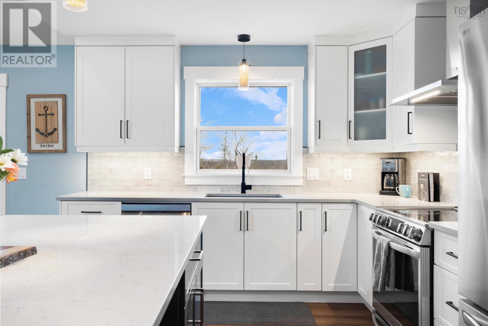 215 Portovista Drive - 12