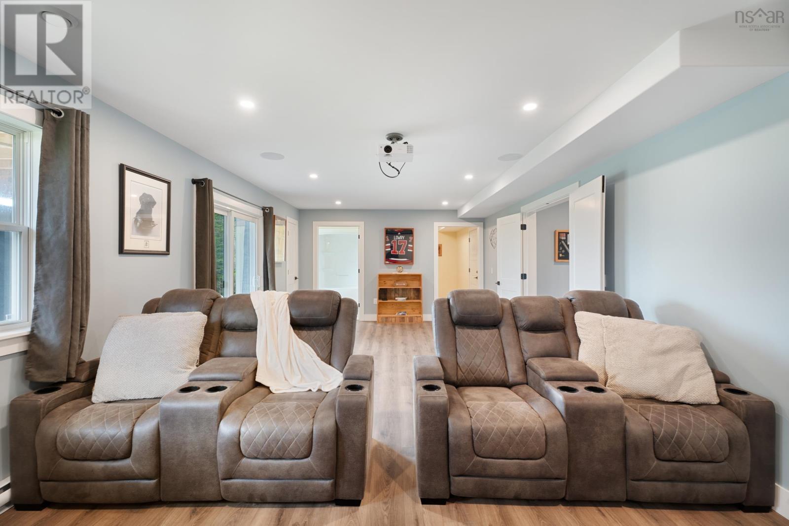 215 Portovista Drive - 28