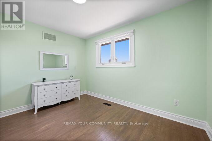 19 HAMER BOULEVARD - 22