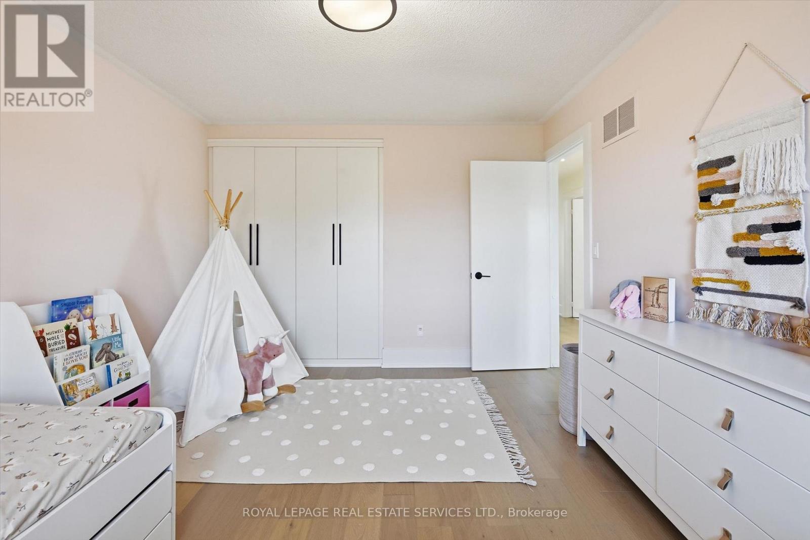 2123 GRAND RAVINE DRIVE - 26