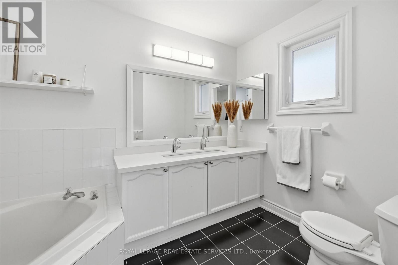 2123 GRAND RAVINE DRIVE - 32