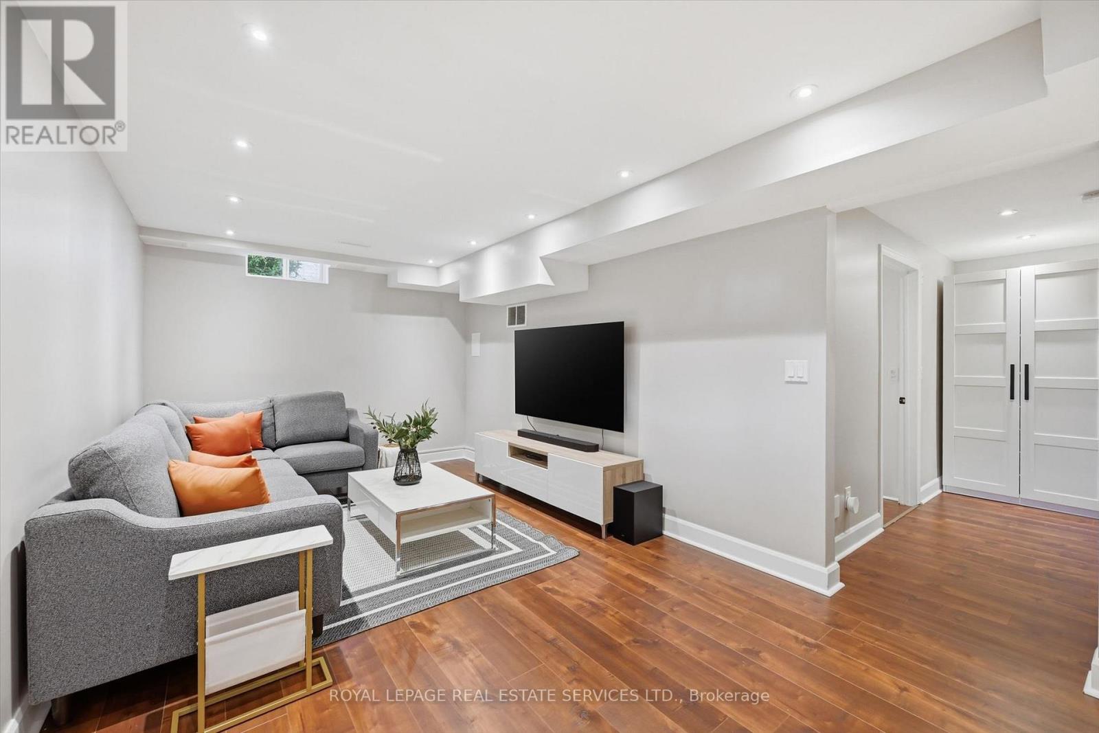 2123 GRAND RAVINE DRIVE - 41