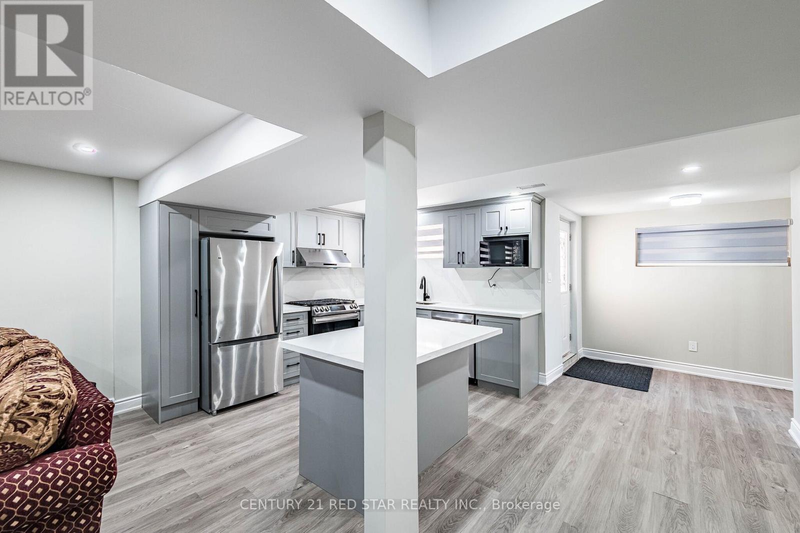 396 DERRYDALE DRIVE - 42