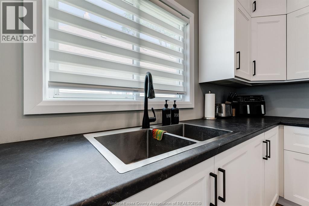 391 Curry AVENUE, Windsor, Ontario, N9B2B6 — Photo 5