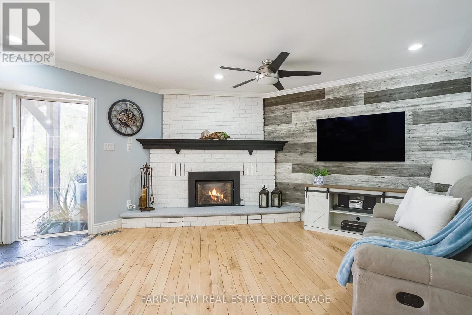 135 FOREST GLEN DRIVE - 15