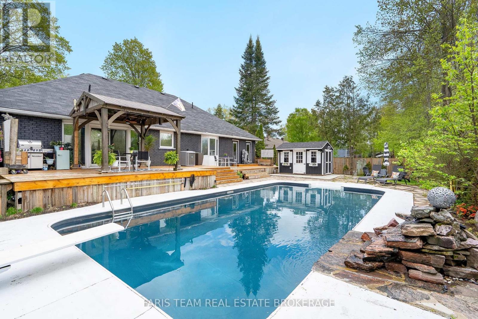 135 FOREST GLEN DRIVE - 43