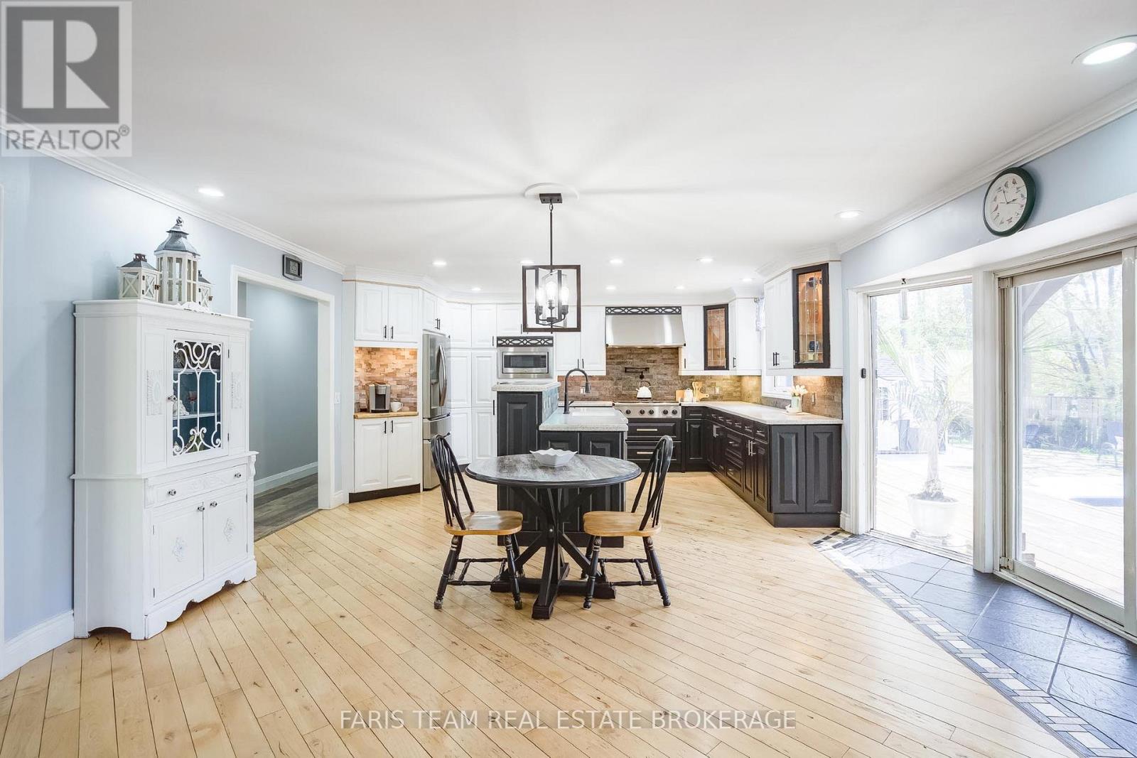 135 FOREST GLEN DRIVE - 7
