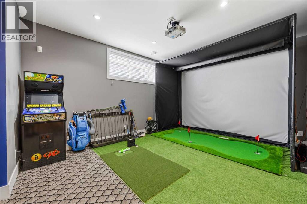Space for a golf simulator