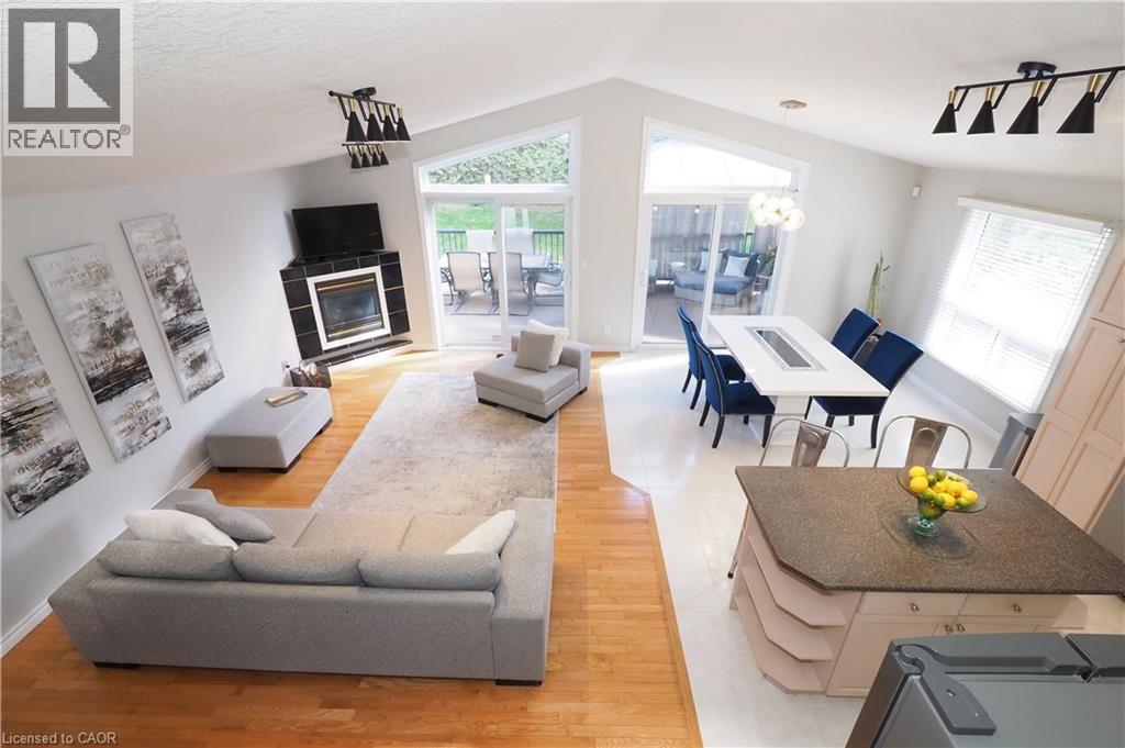 40 DINEEN Court - 18
