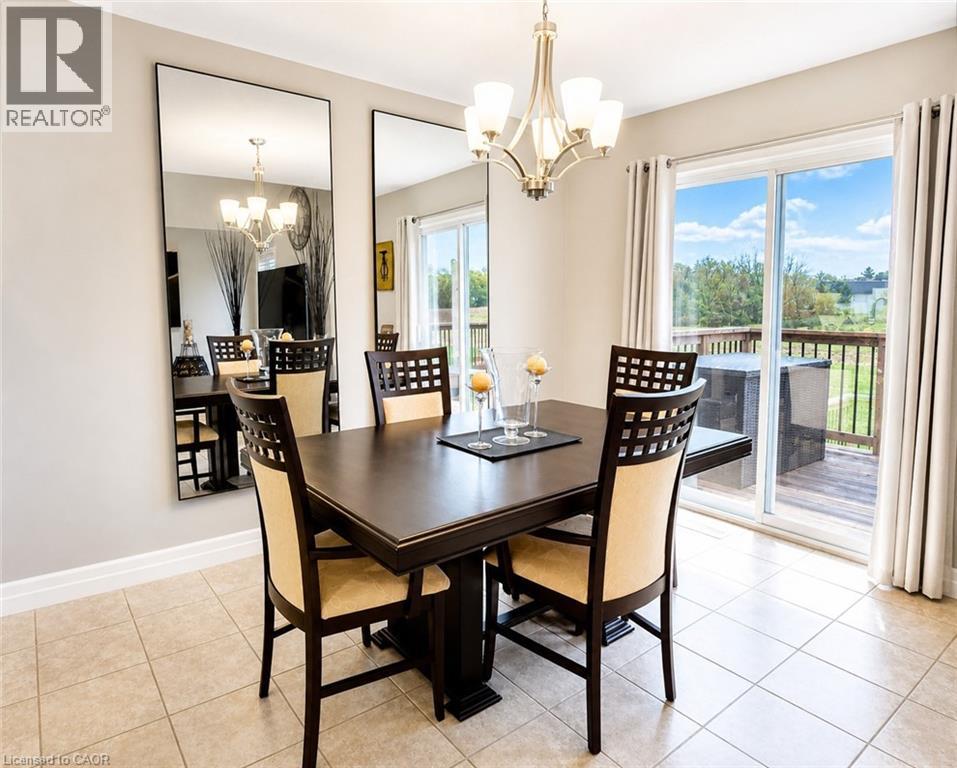 70 HALLIDAY Drive - 14