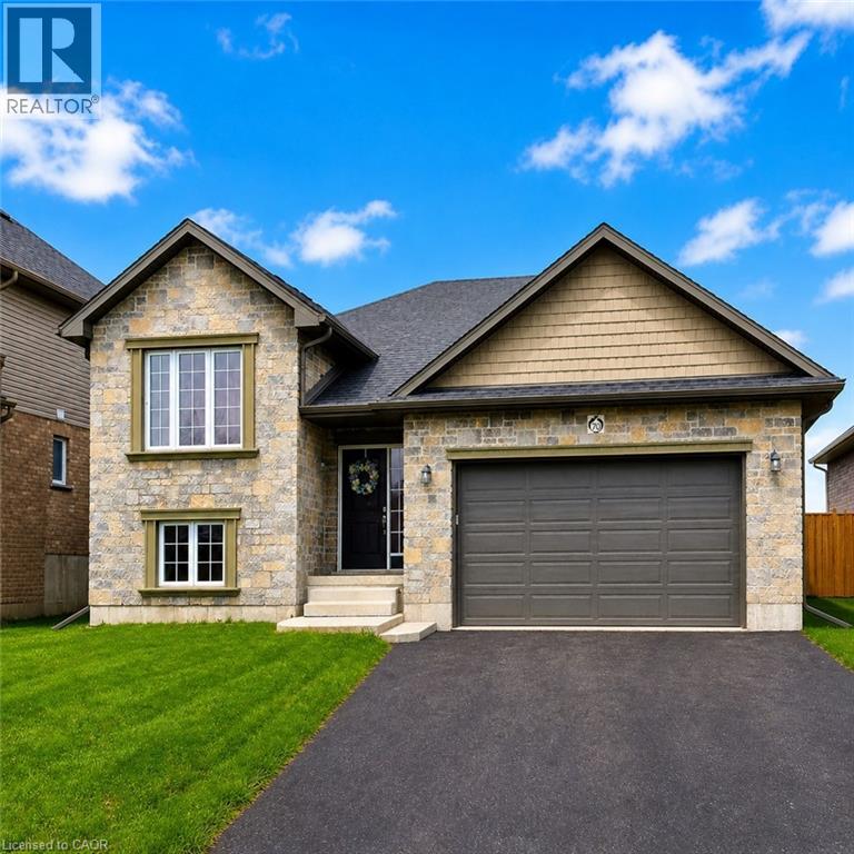 70 HALLIDAY Drive - 30