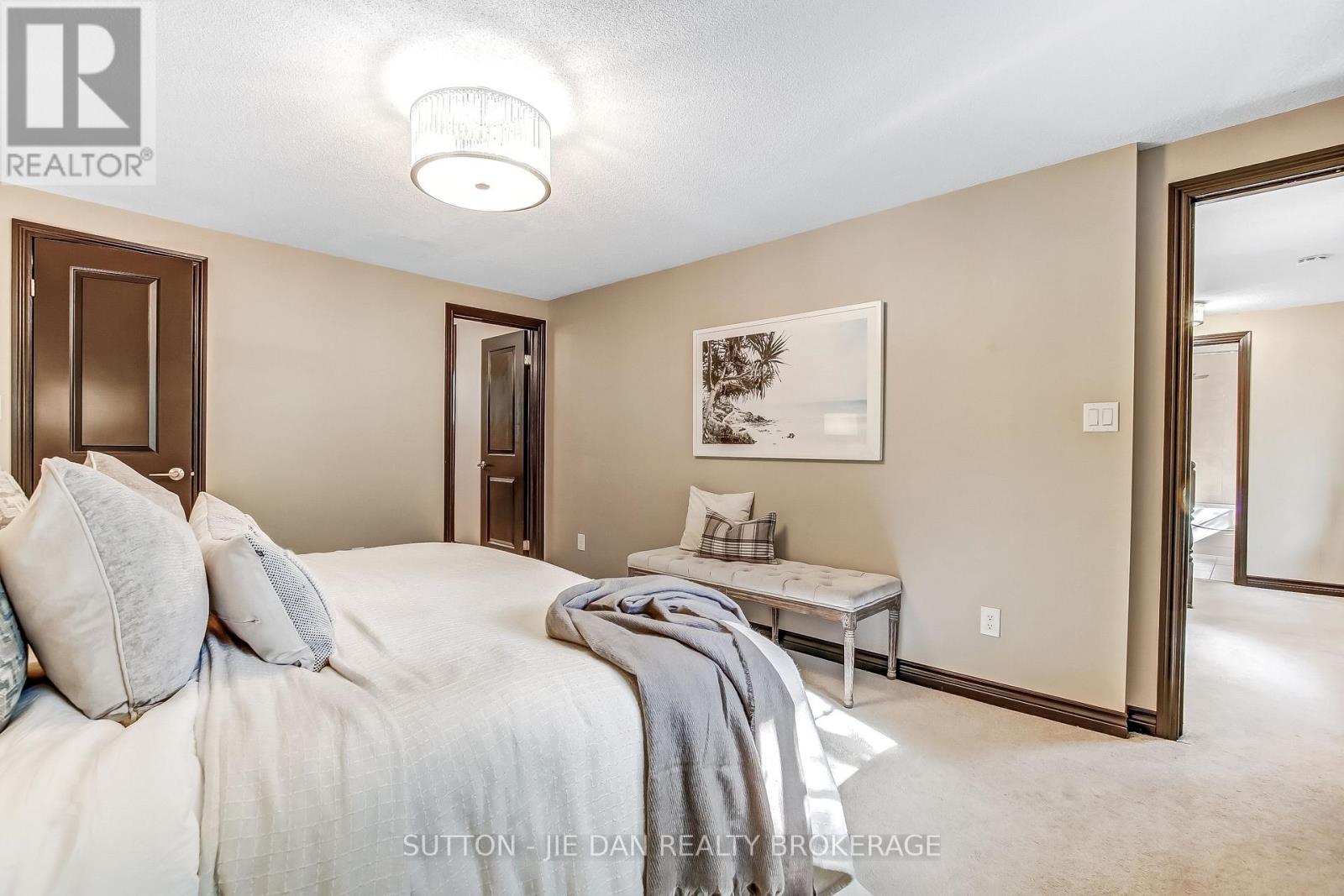 260 CHESHAM AVENUE - 18