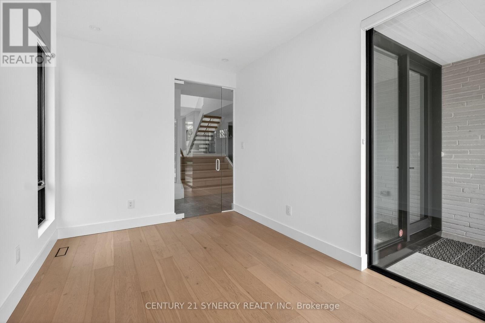 45 INVERNESS AVENUE - 7