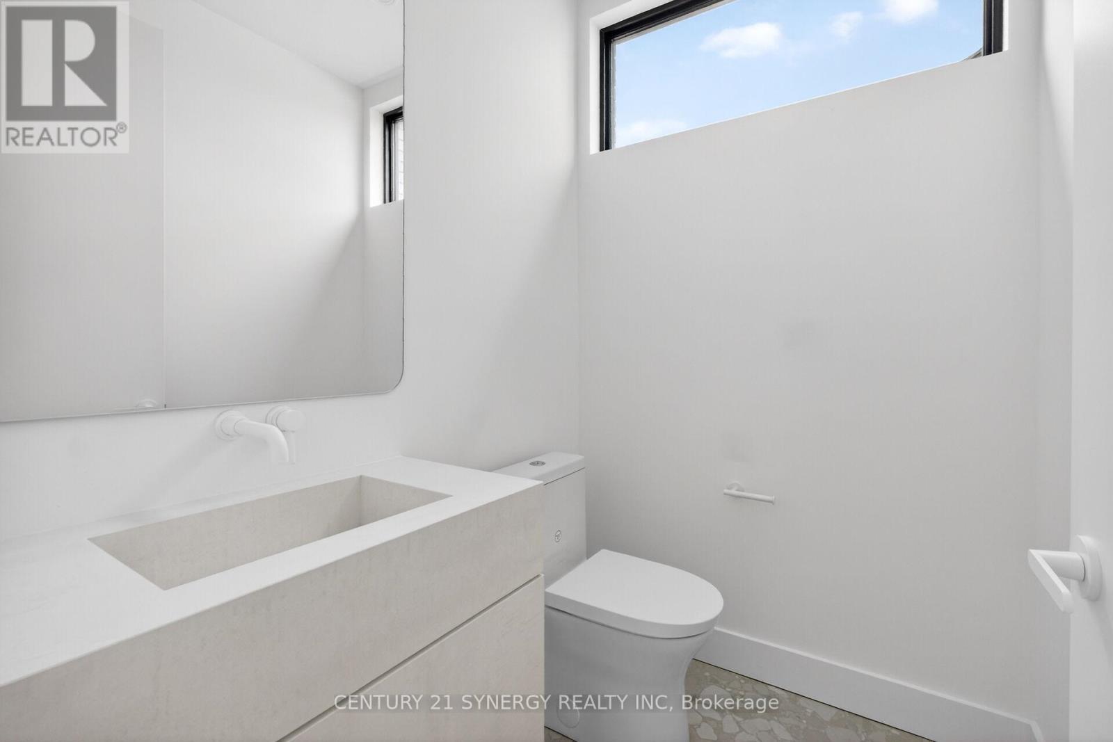 45 INVERNESS AVENUE - 9