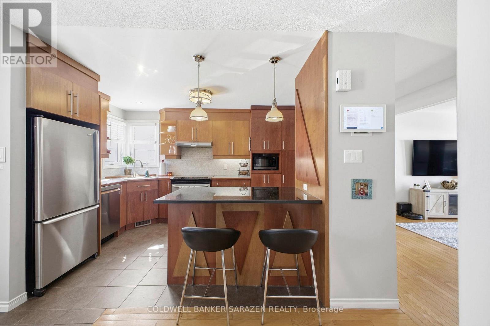 161 MCCLINTOCK WAY - 8