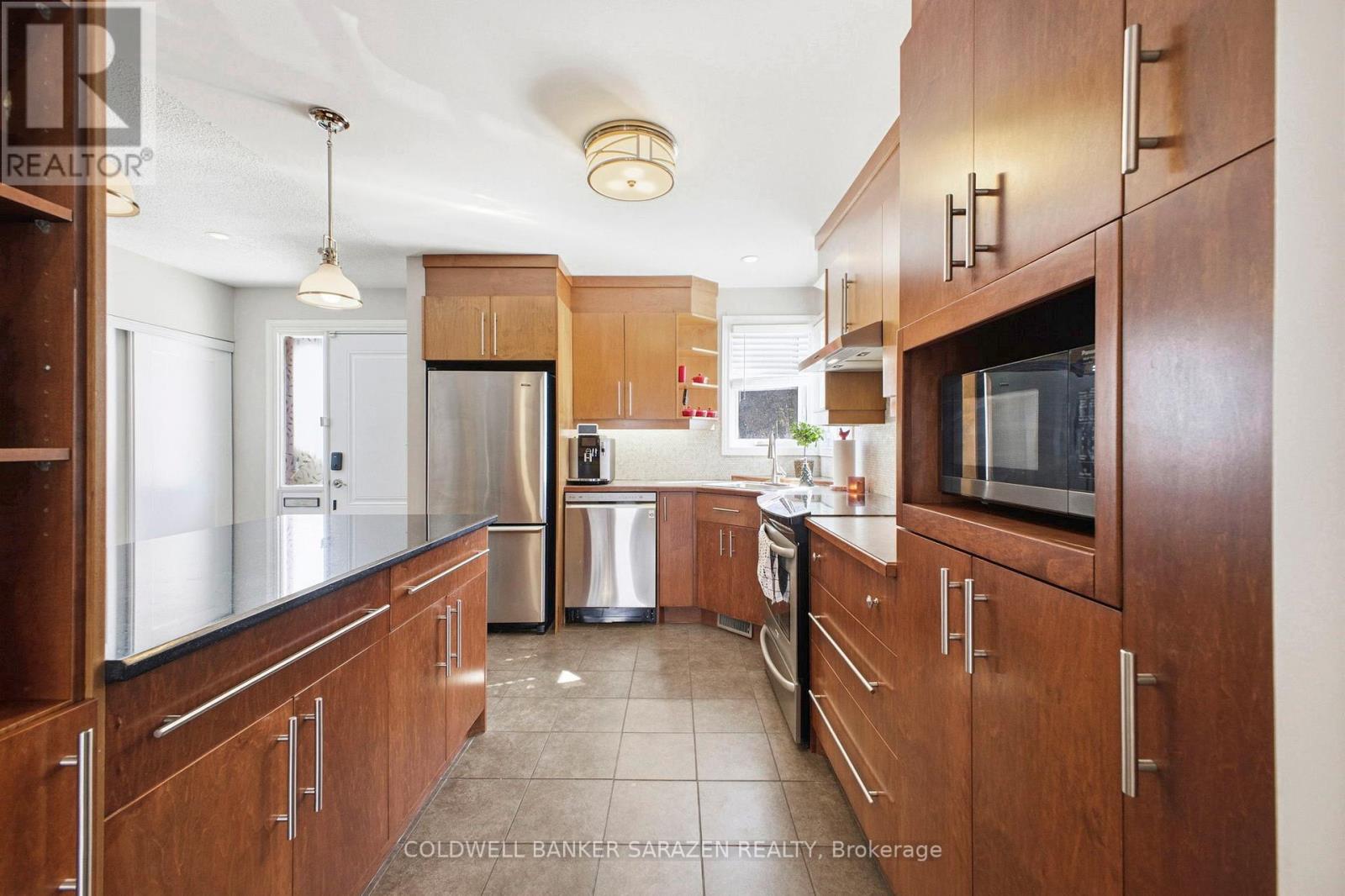 161 MCCLINTOCK WAY - 9