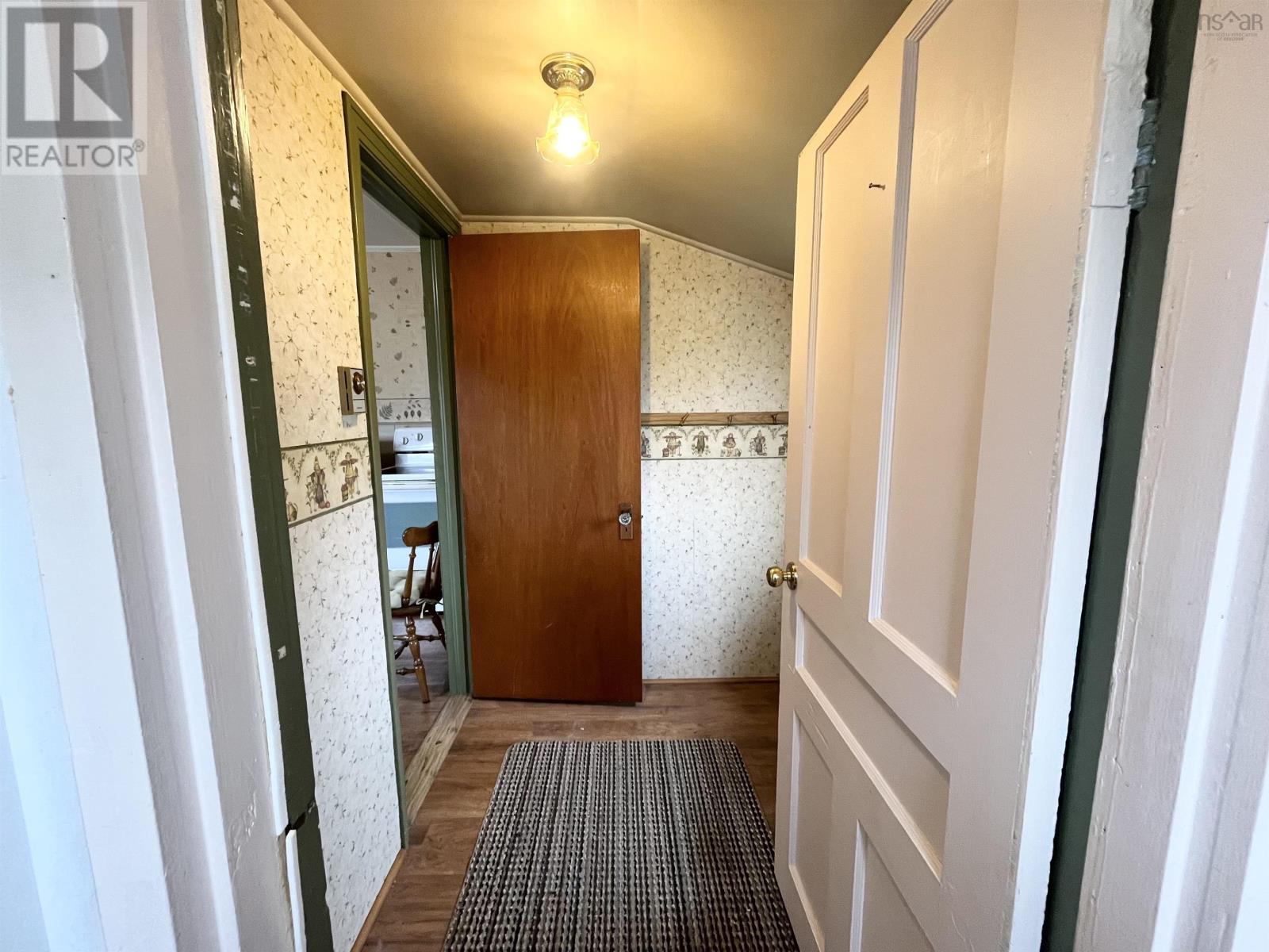 Property 3 of 27 of 43 Hibbert Street