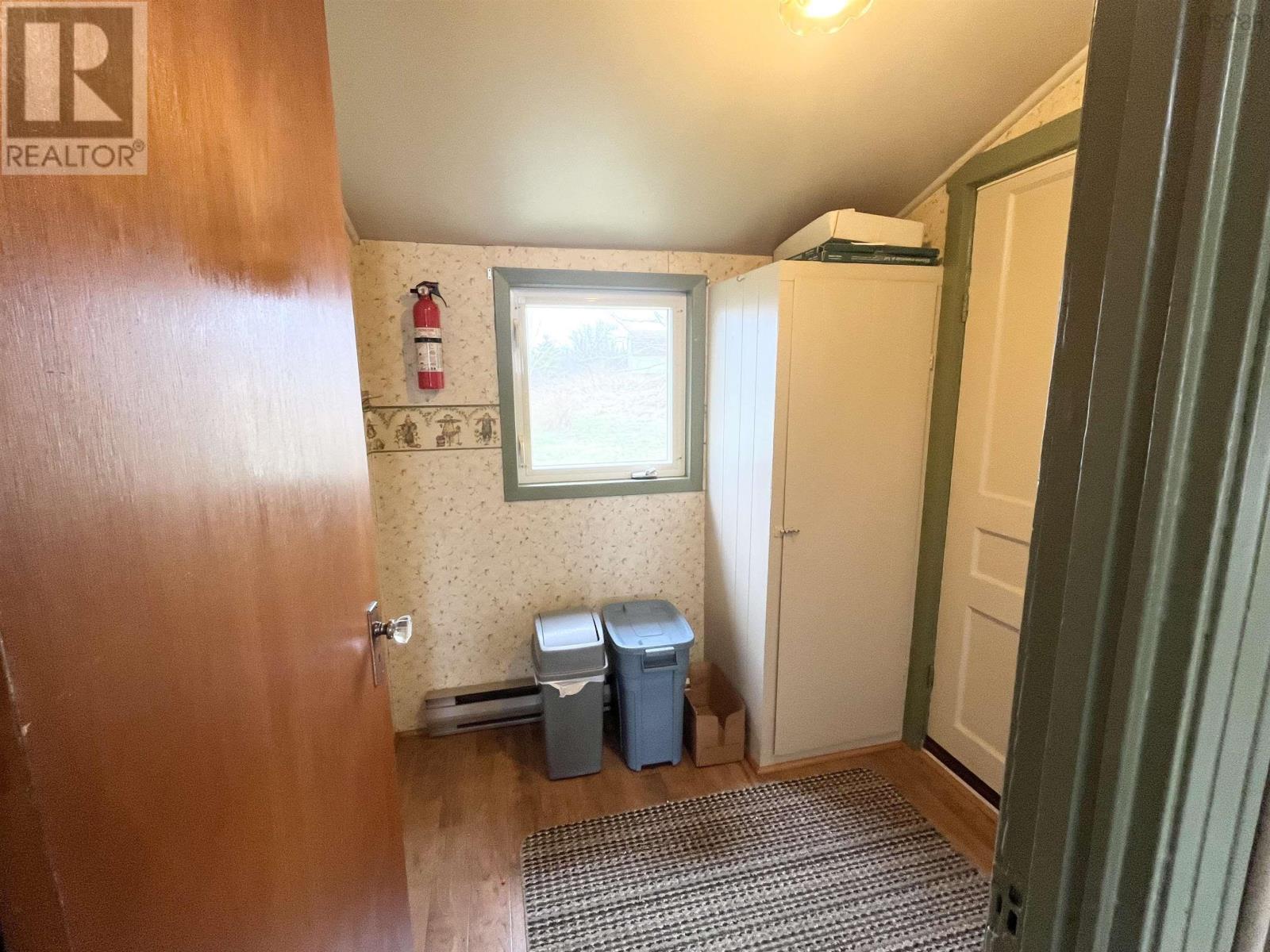 Property 4 of 27 of 43 Hibbert Street