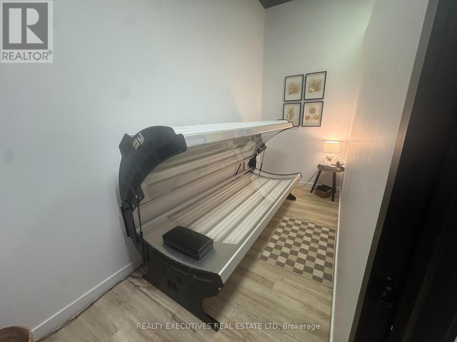 Studio for Rent in Ottawa – 130 – 80 DUFFERIN STREET, Ottawa – By Peter Sagos - Image 12