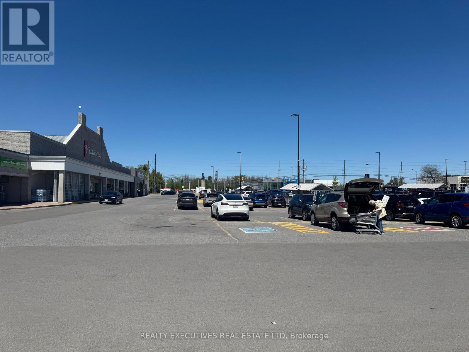 Studio for Rent in Ottawa – 130 – 80 DUFFERIN STREET, Ottawa – By Peter Sagos - Image 19