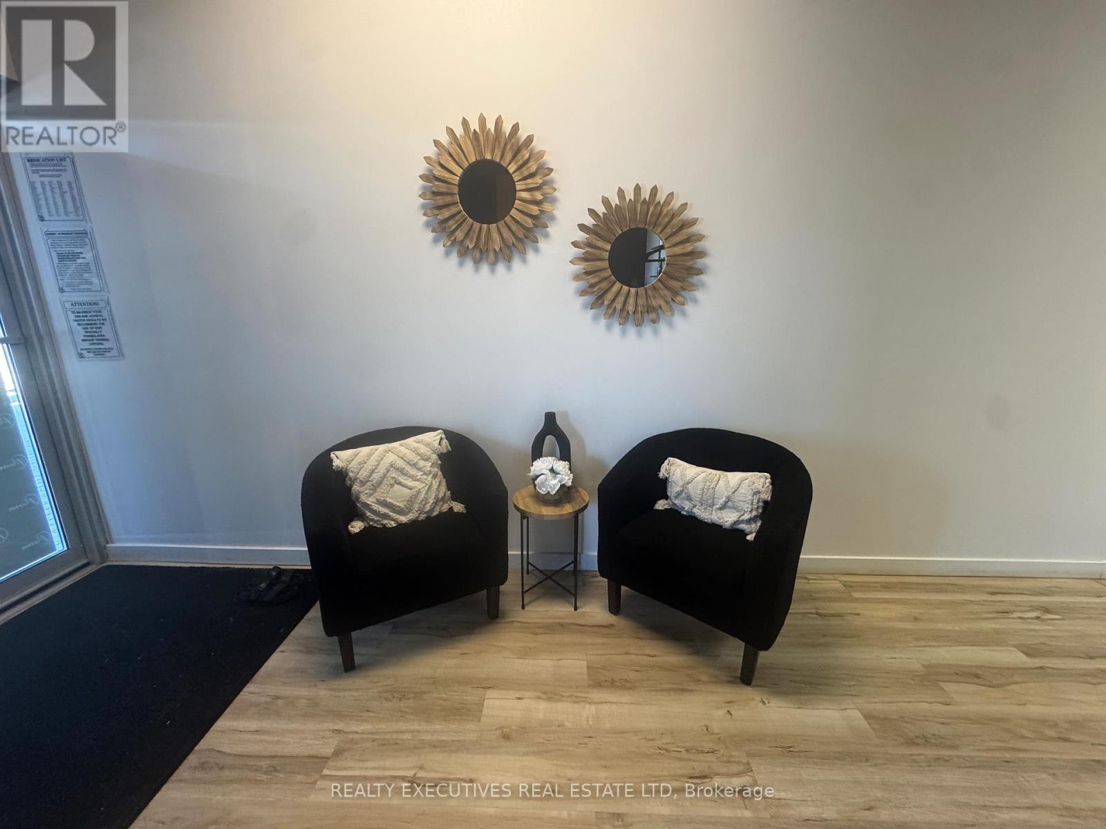Studio for Rent in Ottawa – 130 – 80 DUFFERIN STREET, Ottawa – By Peter Sagos - Image 7