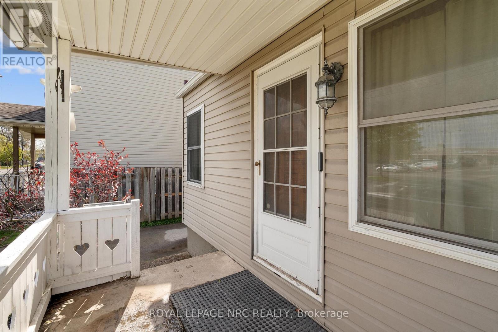 361 LINCOLN STREET - 4