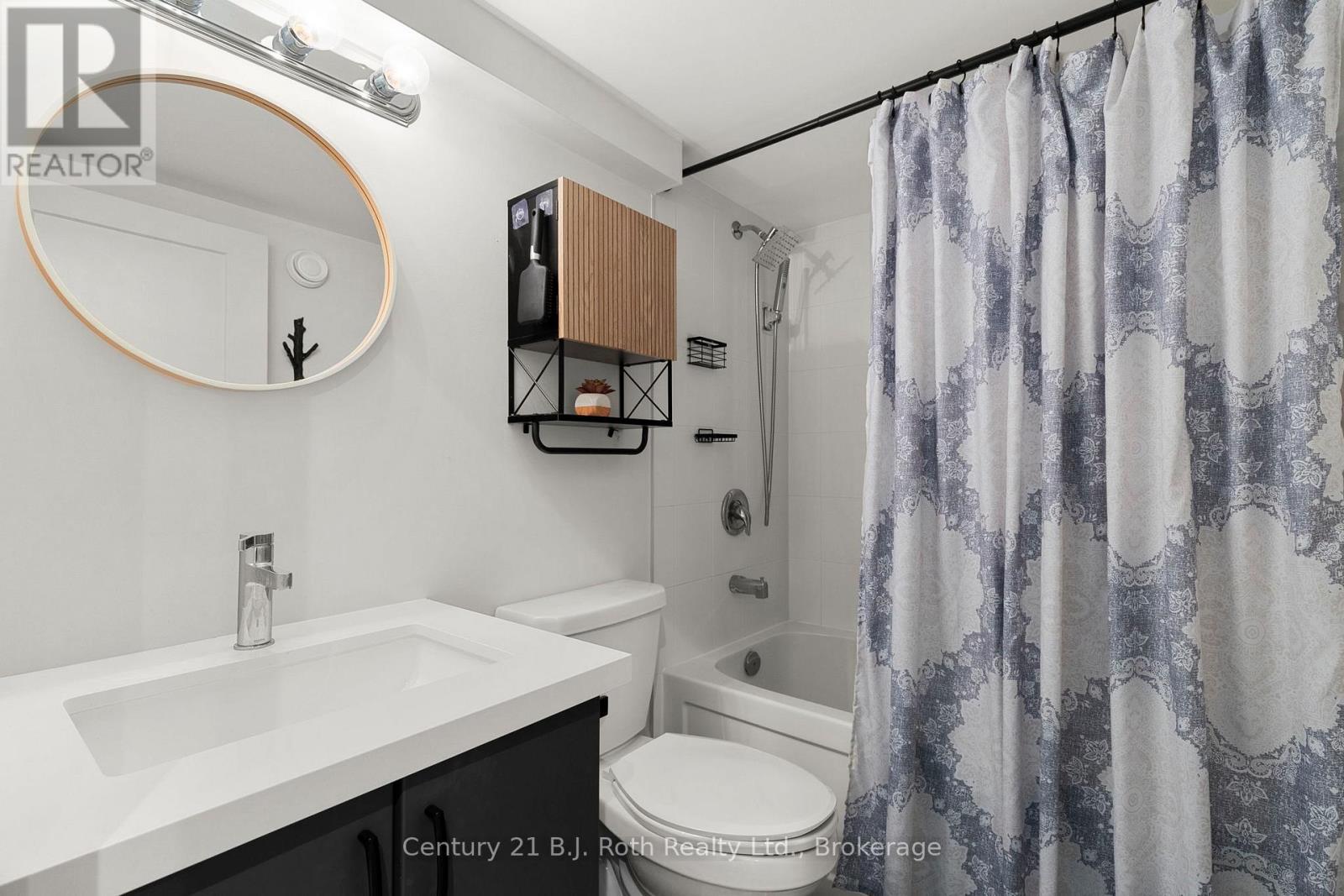34 RUBY CRESCENT - 33
