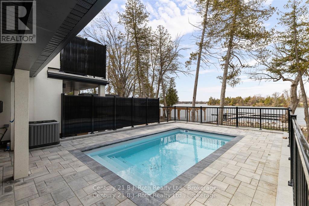 34 RUBY CRESCENT - 38