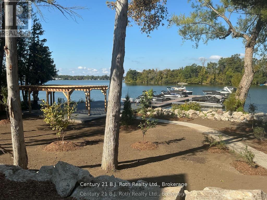 34 RUBY CRESCENT - 41
