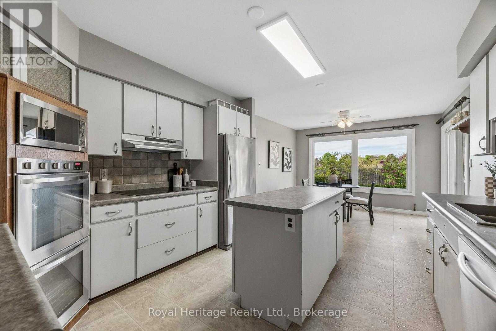 232 BEATRICE STREET W - 16