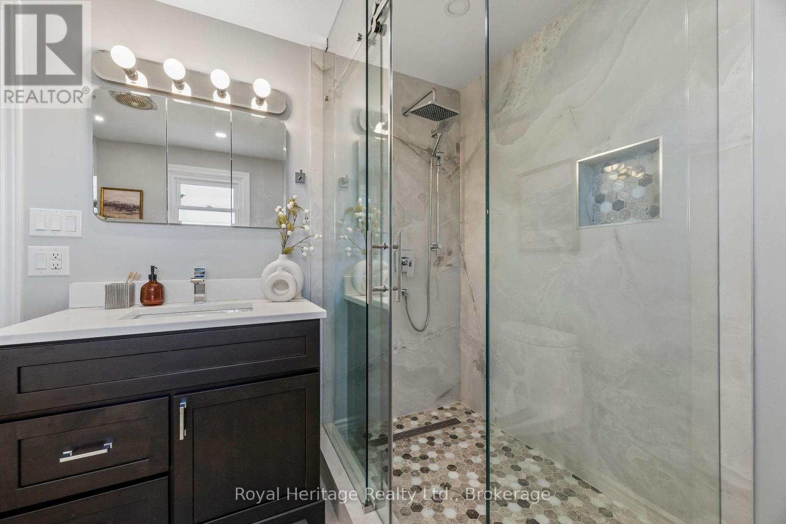 232 BEATRICE STREET W - 28