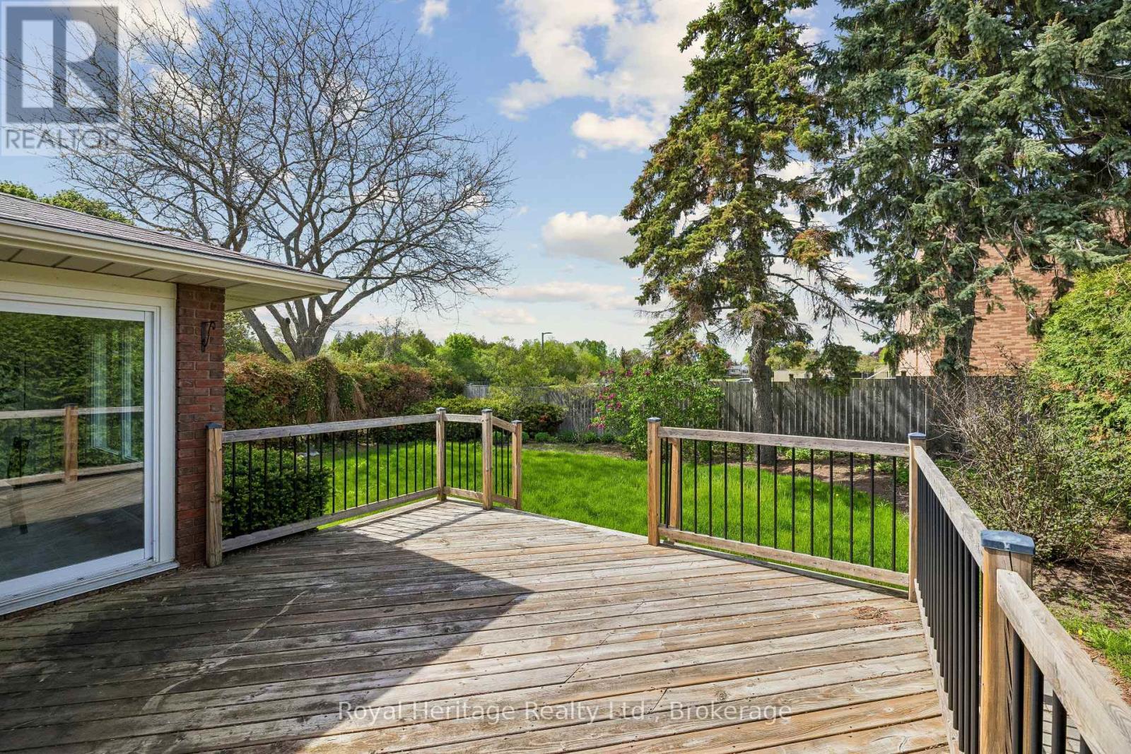 232 BEATRICE STREET W - 38