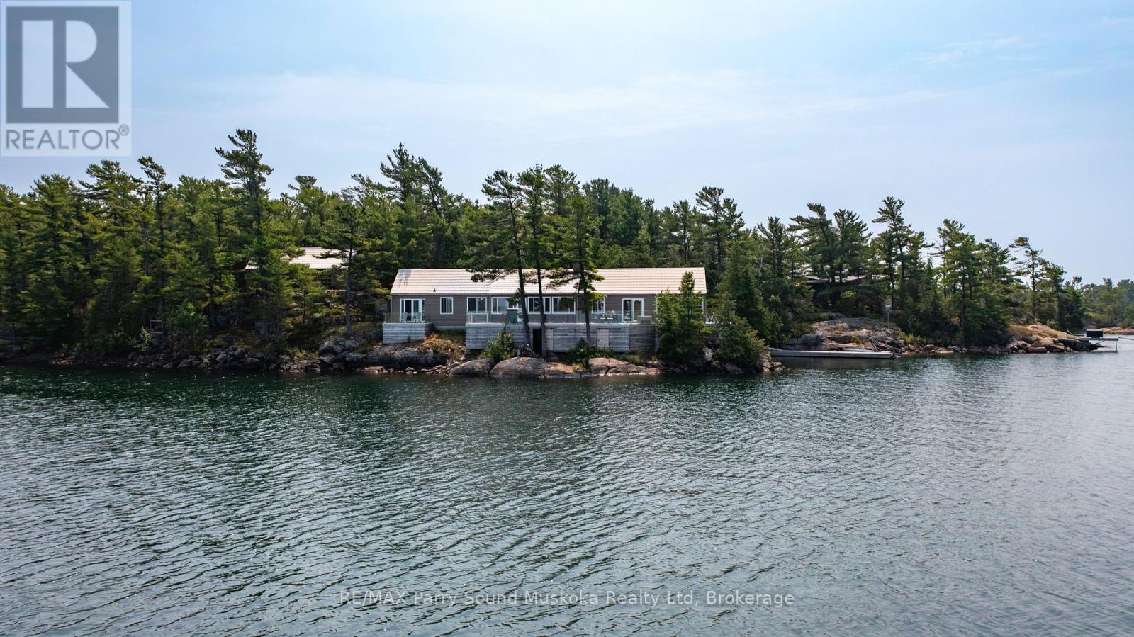 2 A258 ISLAND - 42