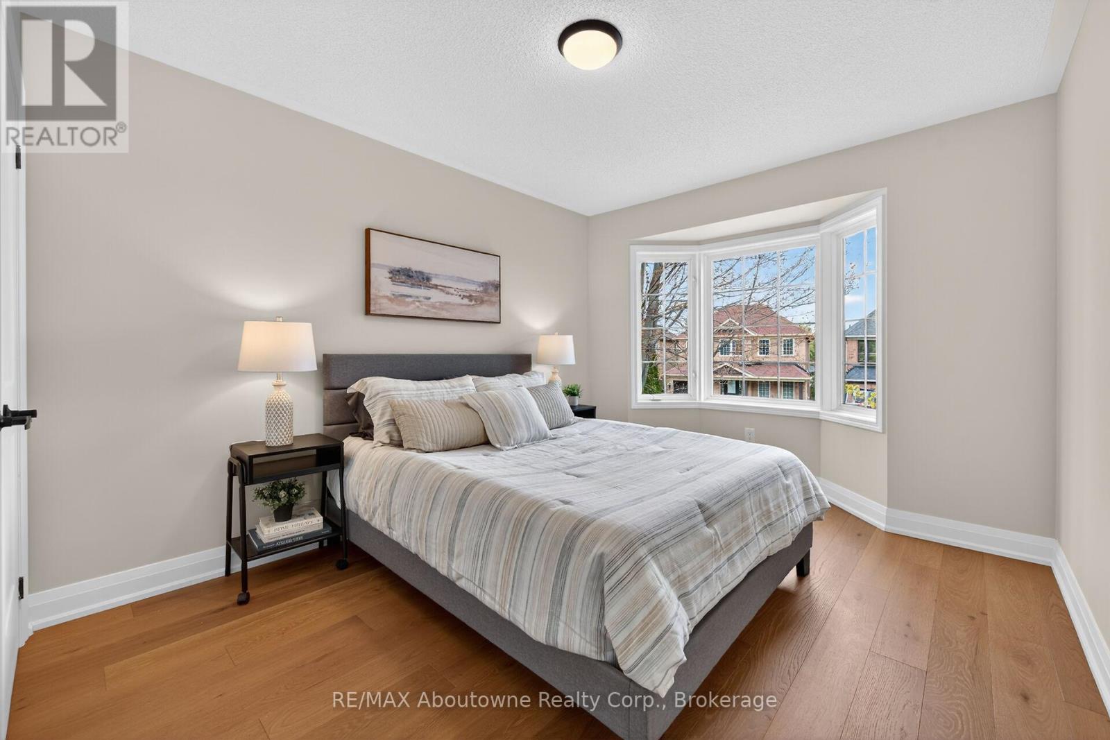 2385 GUILDSTONE CRESCENT - 24