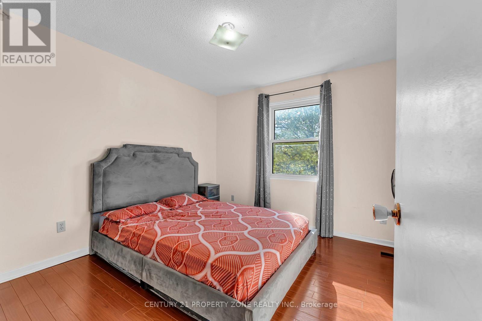 78 TRAVERSTON COURT - 26