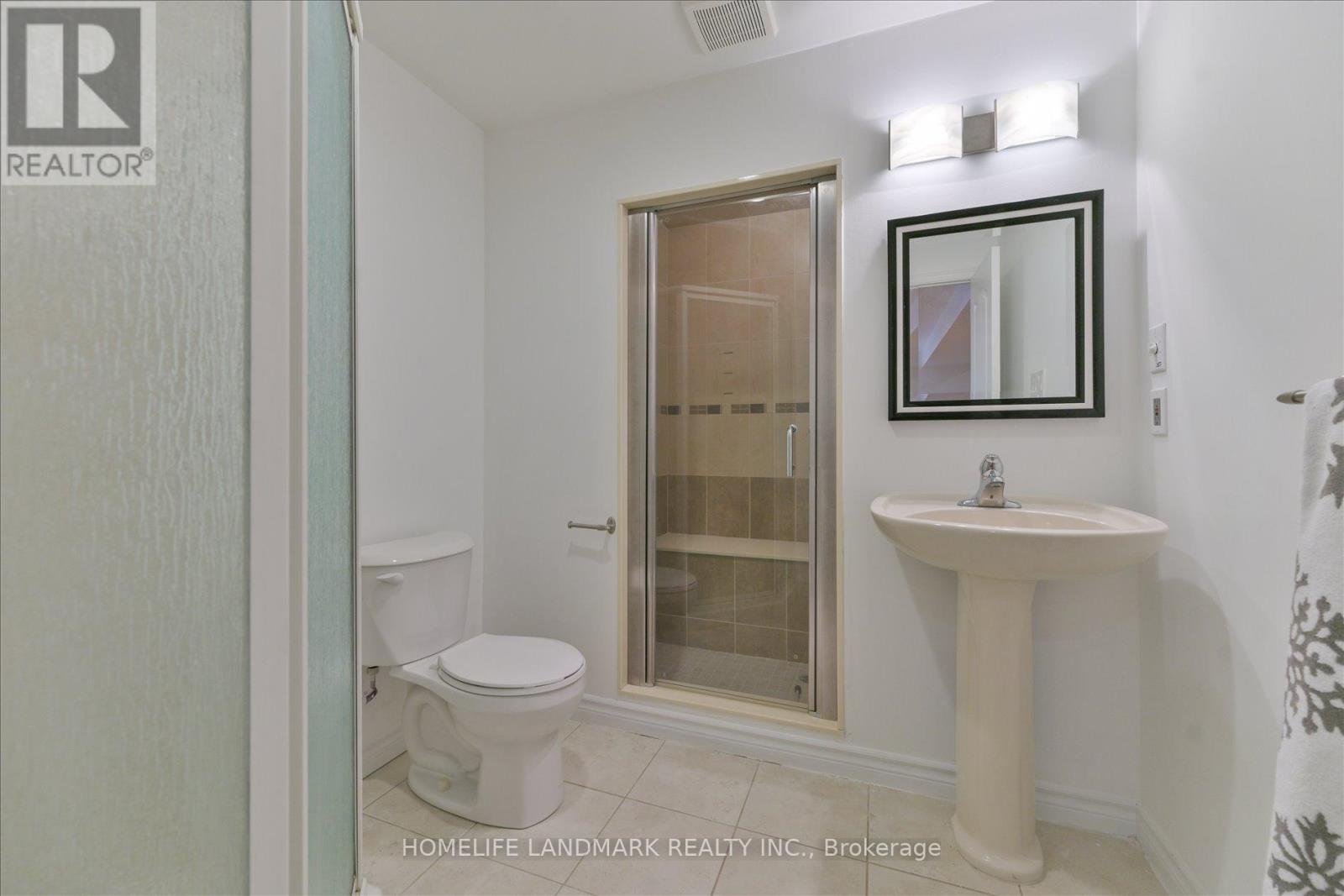 20 FORTUNE CRESCENT - 32