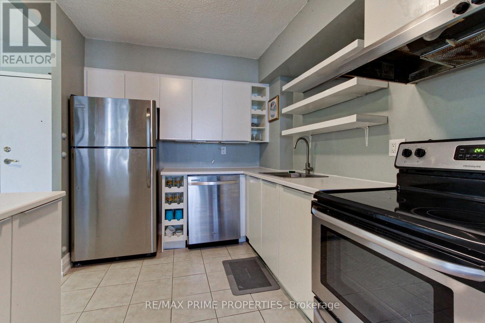 #603 250 DAVIS DRIVE - 6