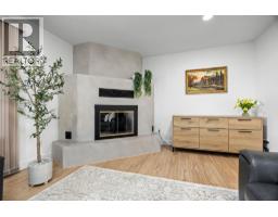 Kitchen - 6717 Apollo Road, Vernon, BC V1H1J3 Photo 6