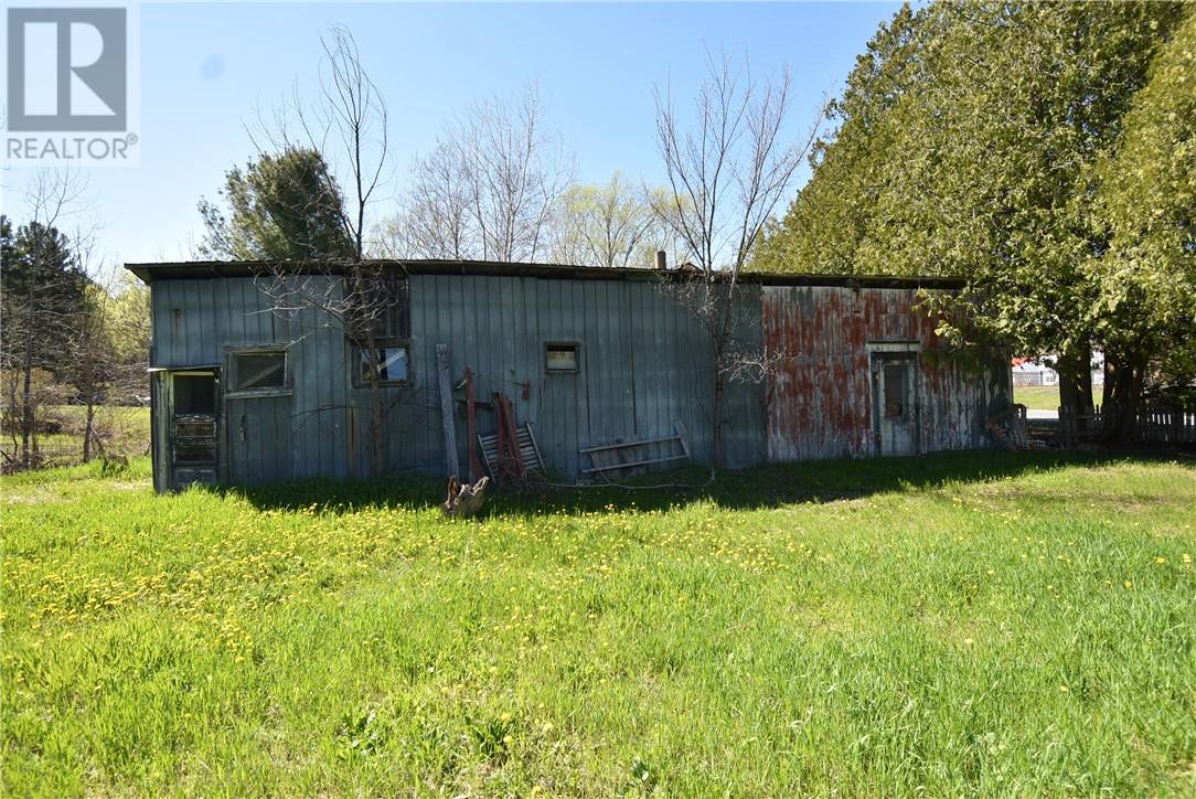 26 & 28 Algoma Street - 14