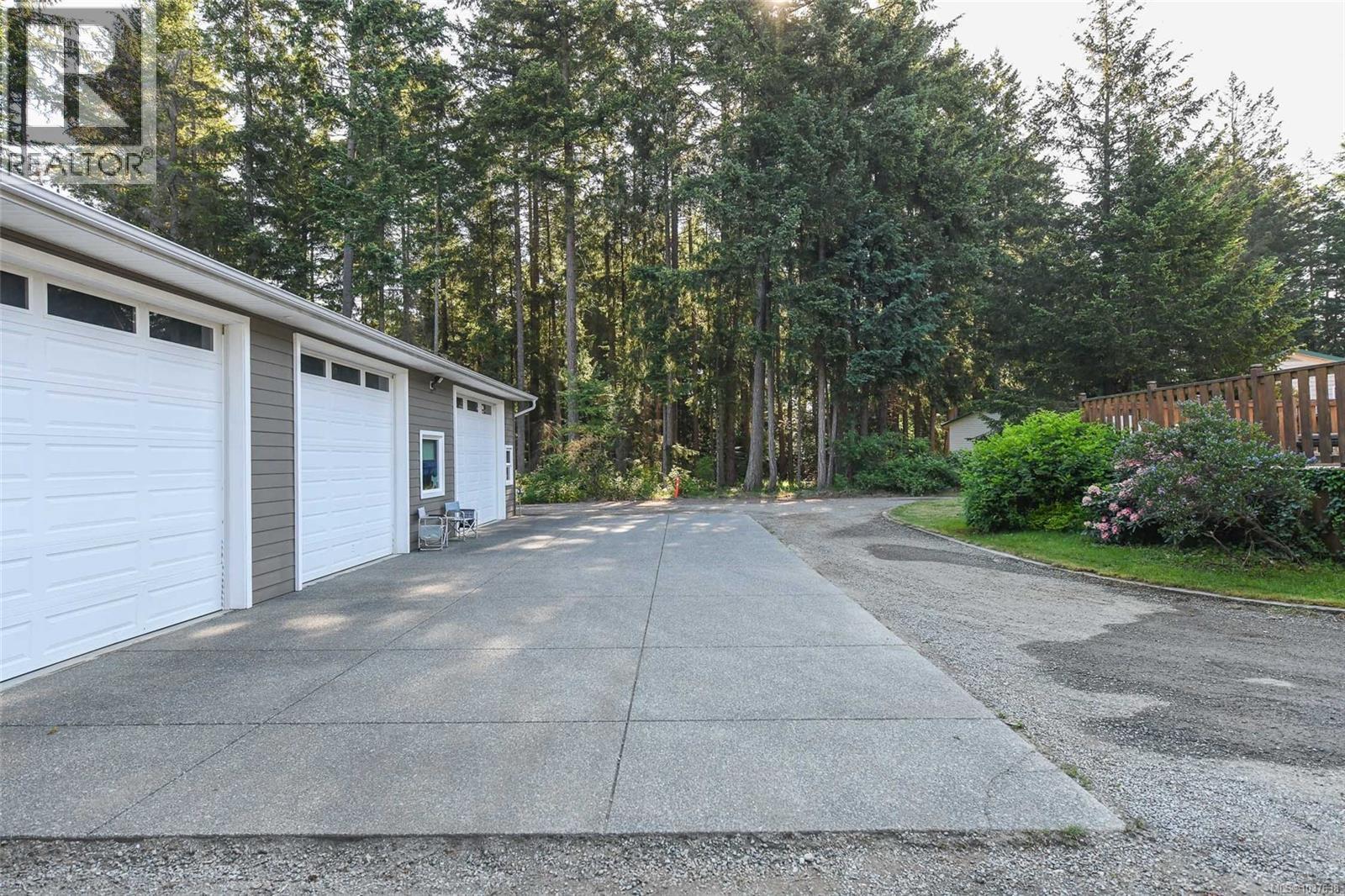 1940 Ryan Rd E, Comox