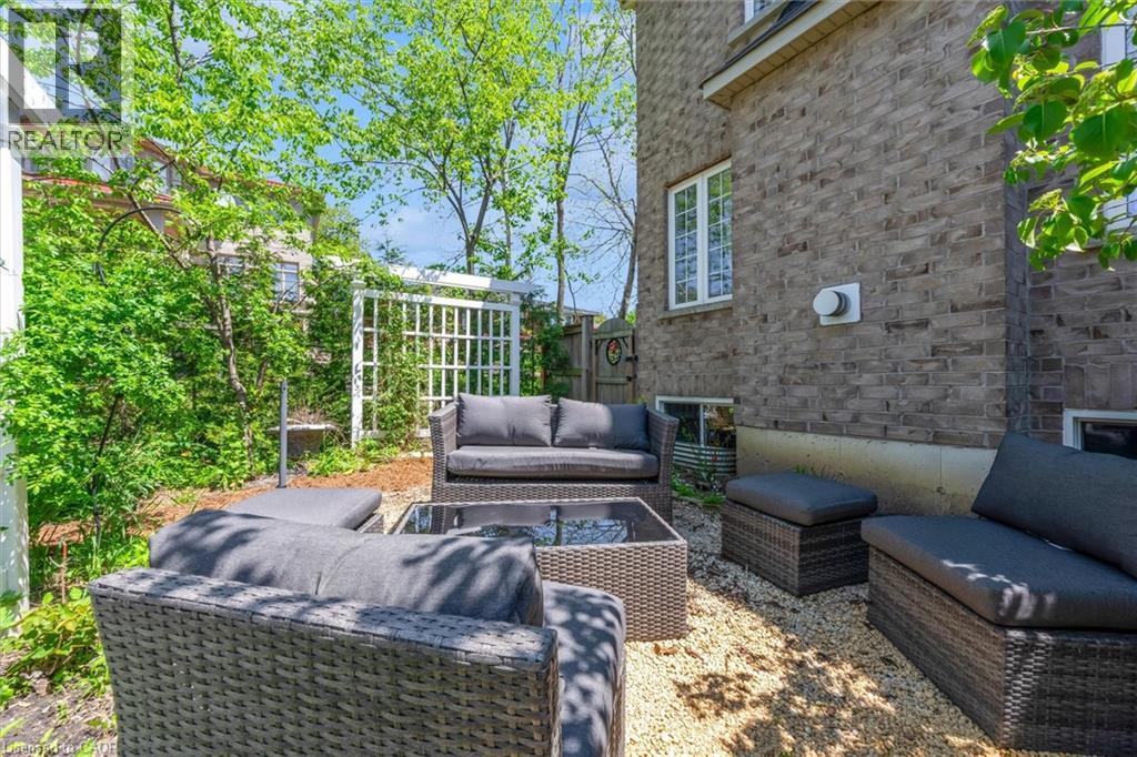 16 WESTRIDGE Drive, Hamilton, Ontario, L9C0C2 — Photo 49