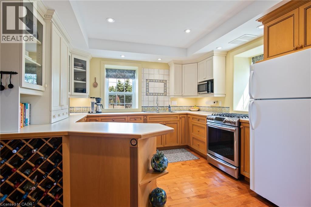 274 WOODRIDGE Drive - 25