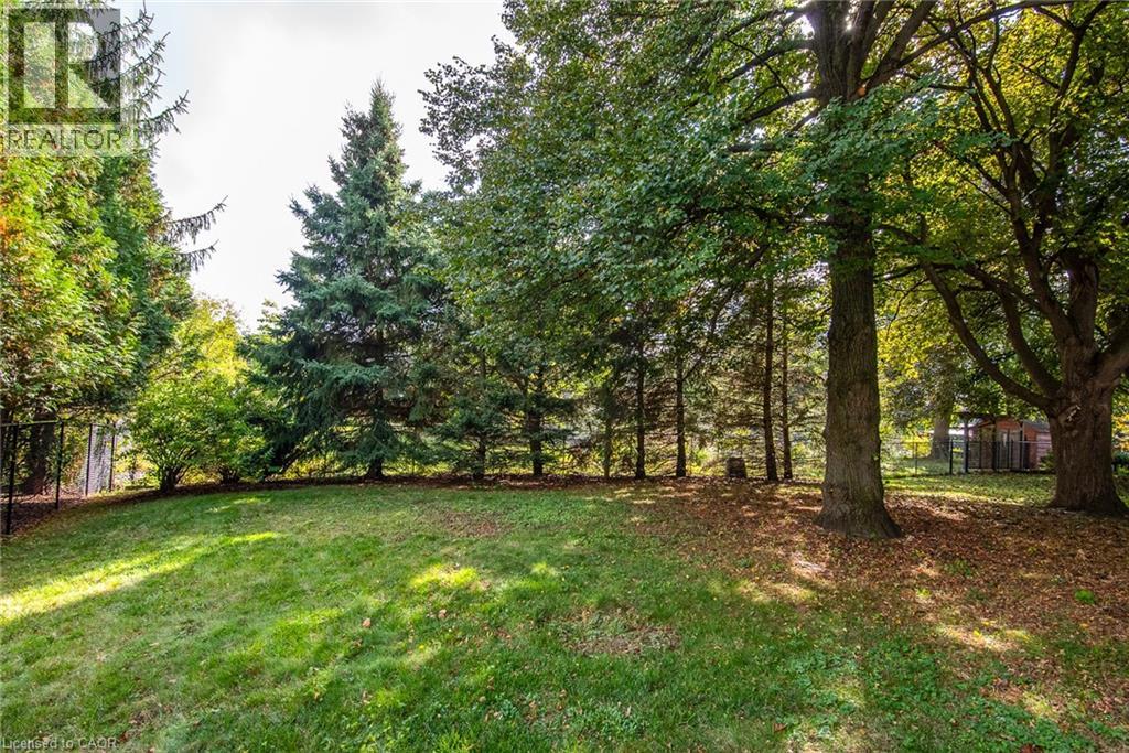 274 WOODRIDGE Drive - 15